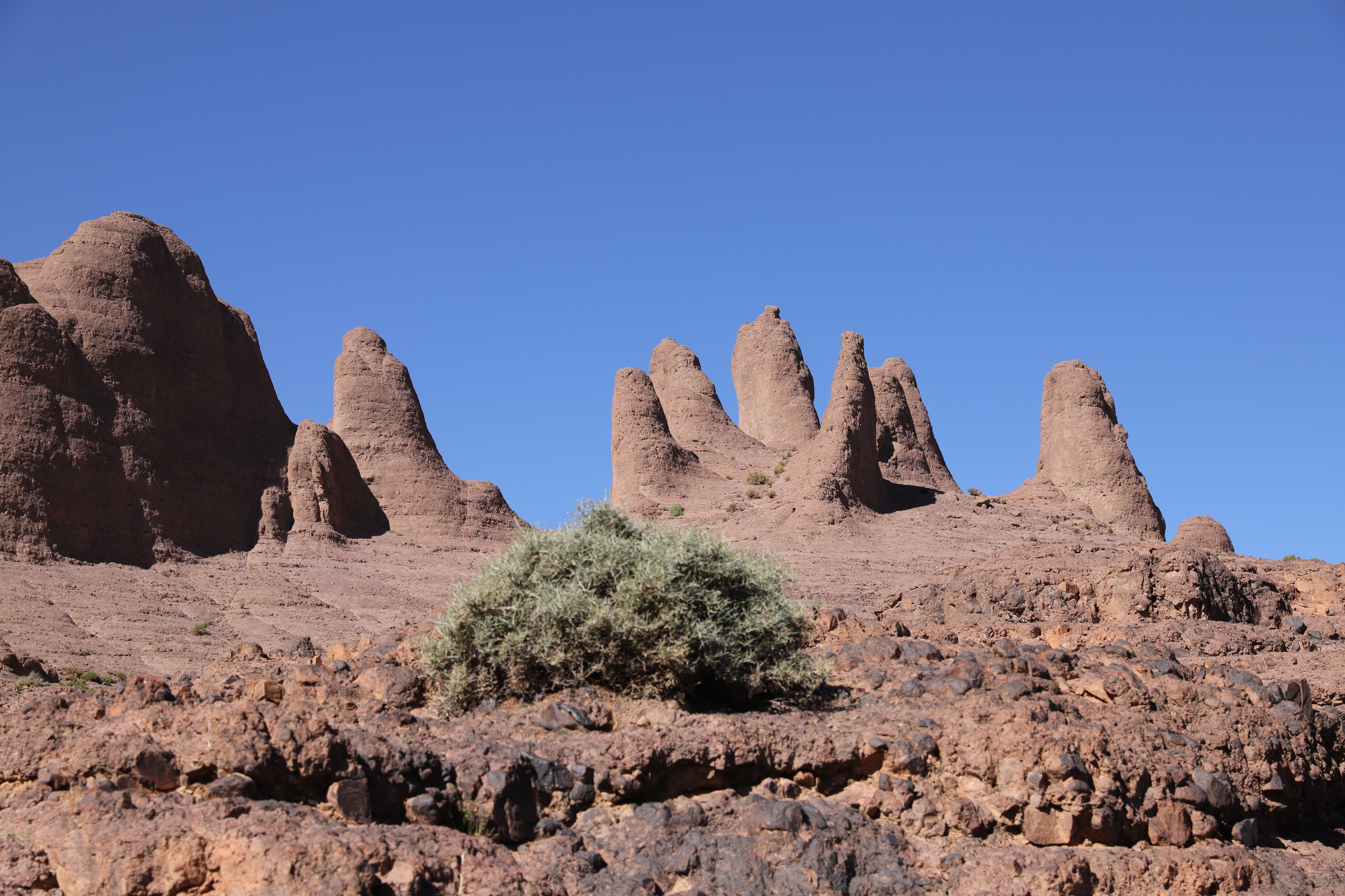 Bizarre Felsnadeln im Djebel Saghro
